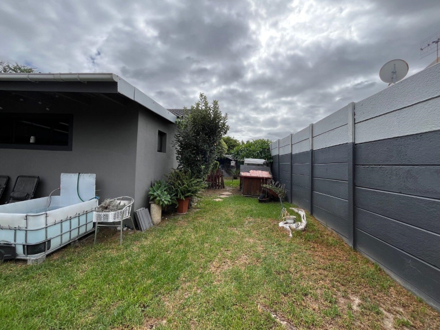 3 Bedroom Property for Sale in Soneike Western Cape